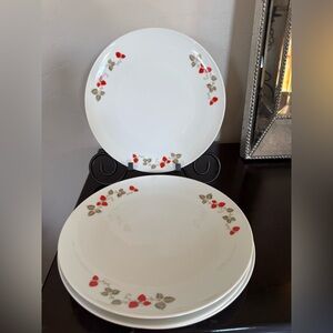 Lot Of 4 VTG Noritake Casual China BERRY TIME 6374 Dinner Plates 10” strawberry